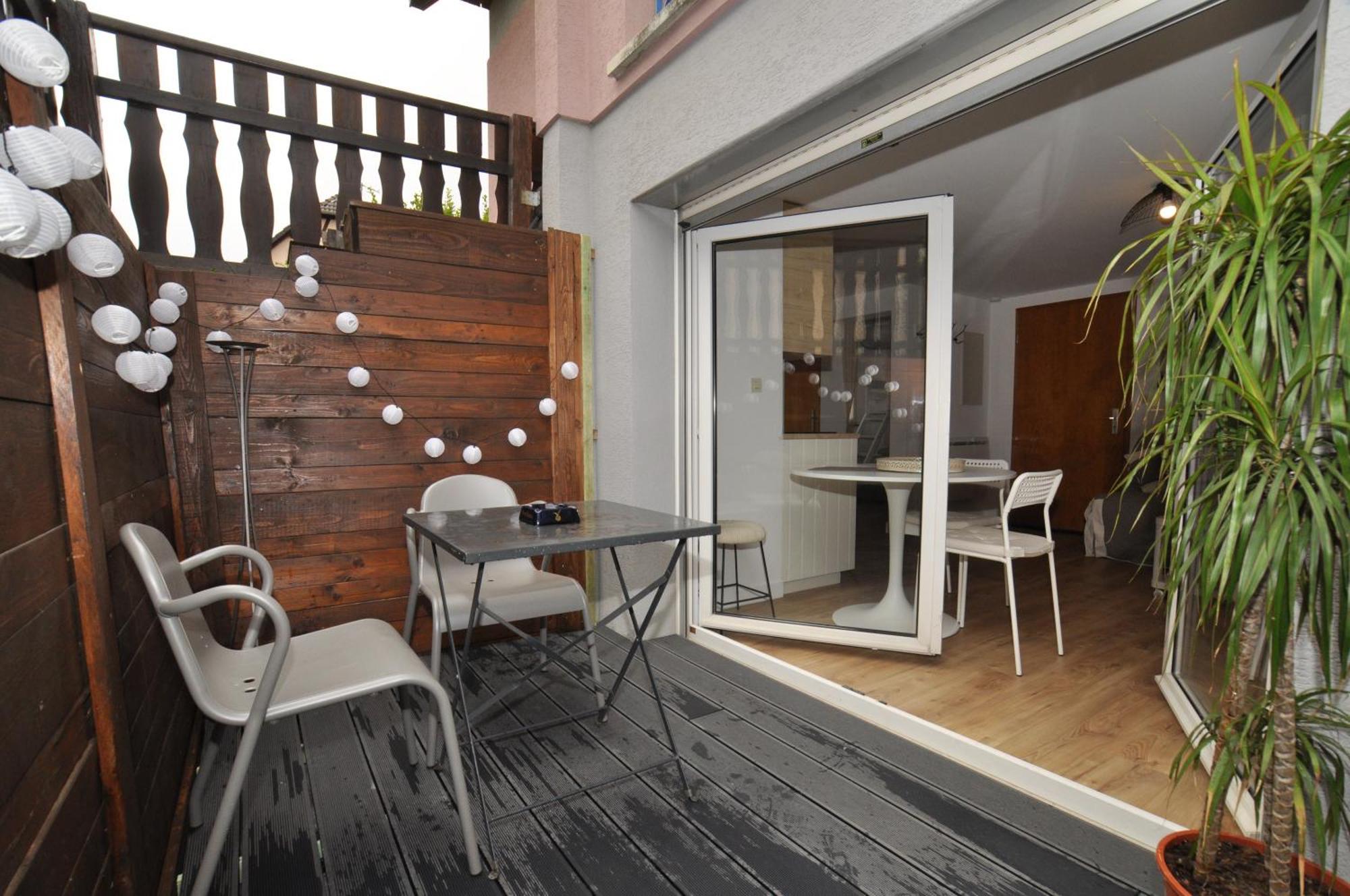 Aux Cigognes De Blotzheim Apartment Bagian luar foto