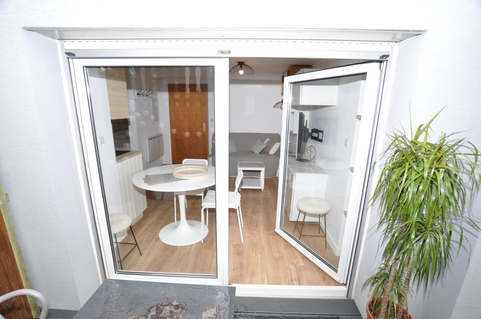 Aux Cigognes De Blotzheim Apartment Bagian luar foto